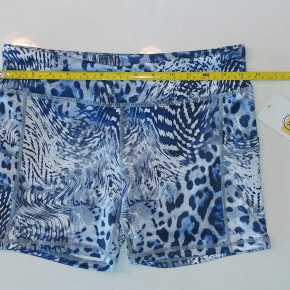 S.O.M. (IAB | MFG.) Blue Leopard 5" Pocket Shorts - Picture 6 of 10